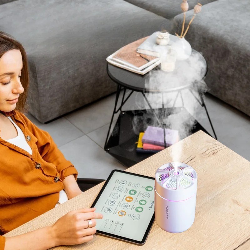 Portable USB Mini Humidifier LED Light Aroma Diffuser Car Home Office