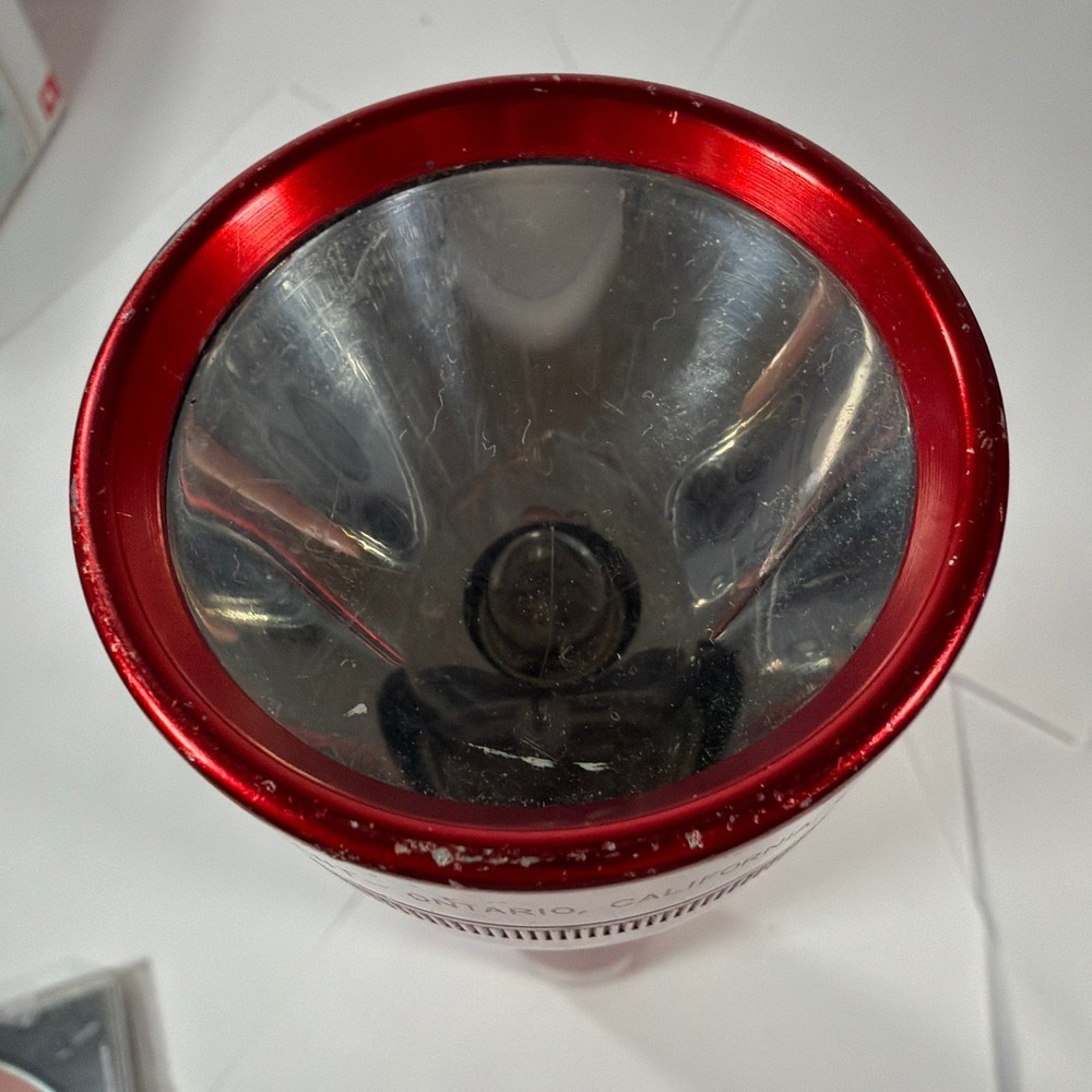 Maglite 2D Cell Flashlight Red