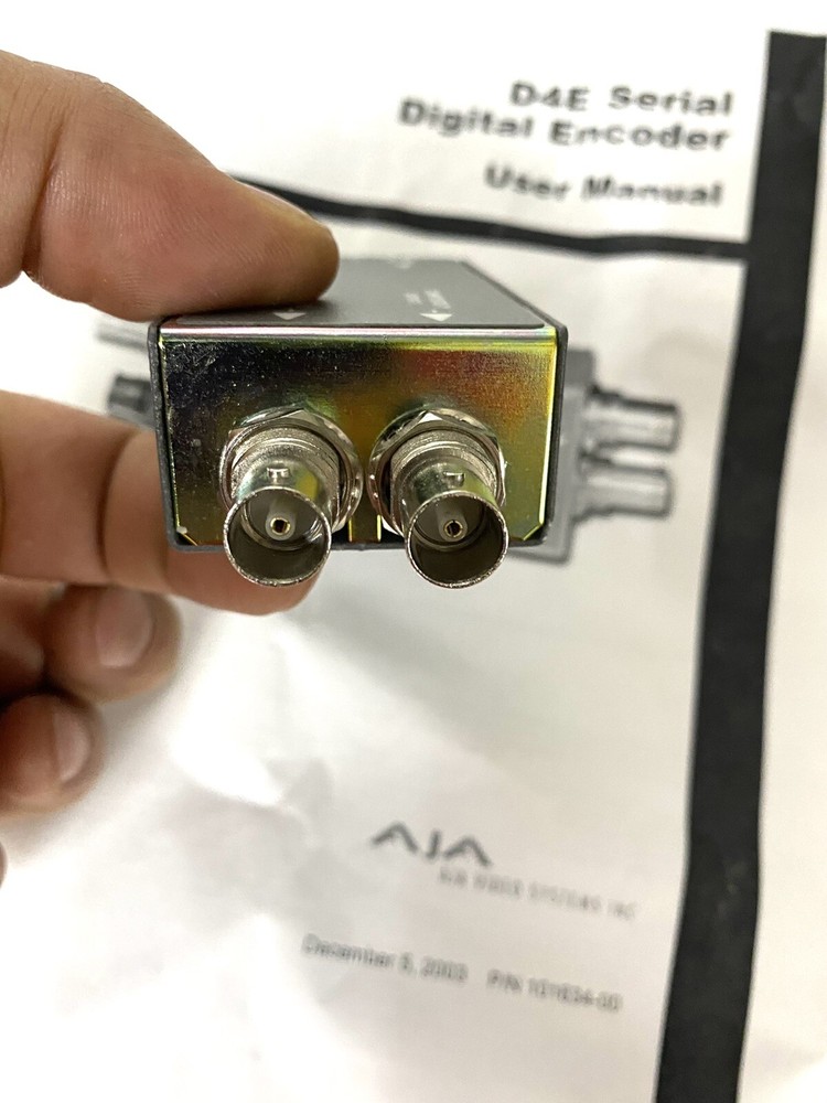 AJA D4E Digital to Analog Video Converter (Decoder)