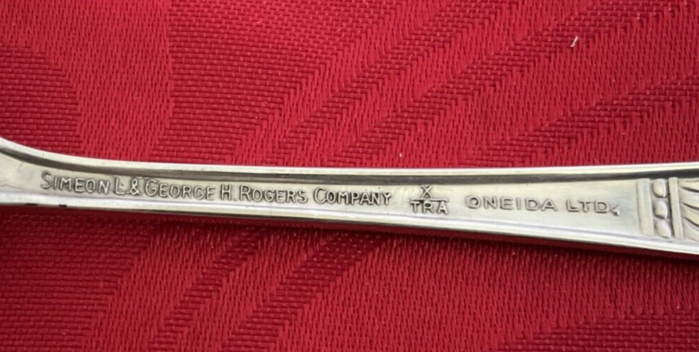 S.L. & G.H. Rogers Oneida silverplate Presentation 5 teaspoons 6"