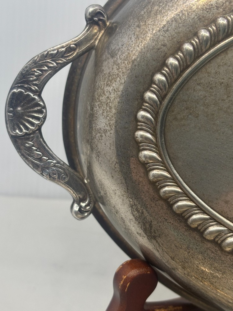 Silverplate Covered Oval Serving Dish with Handles on Lid Gadroon Border