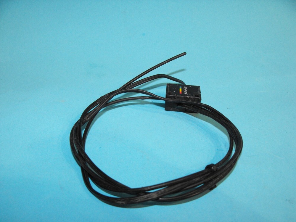 Keyence CZ-H32.Laser Sensor.N7145355.USED