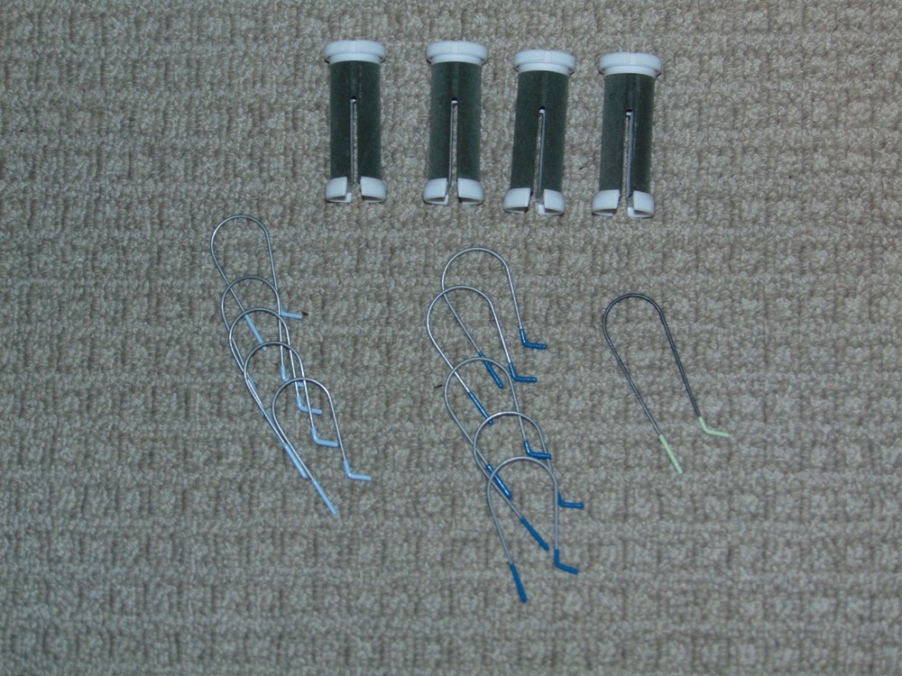 FOUR CONAIR CHV21 SMALL REPLACEMENT ROLLERS & THREE SIZES OF CLIPS