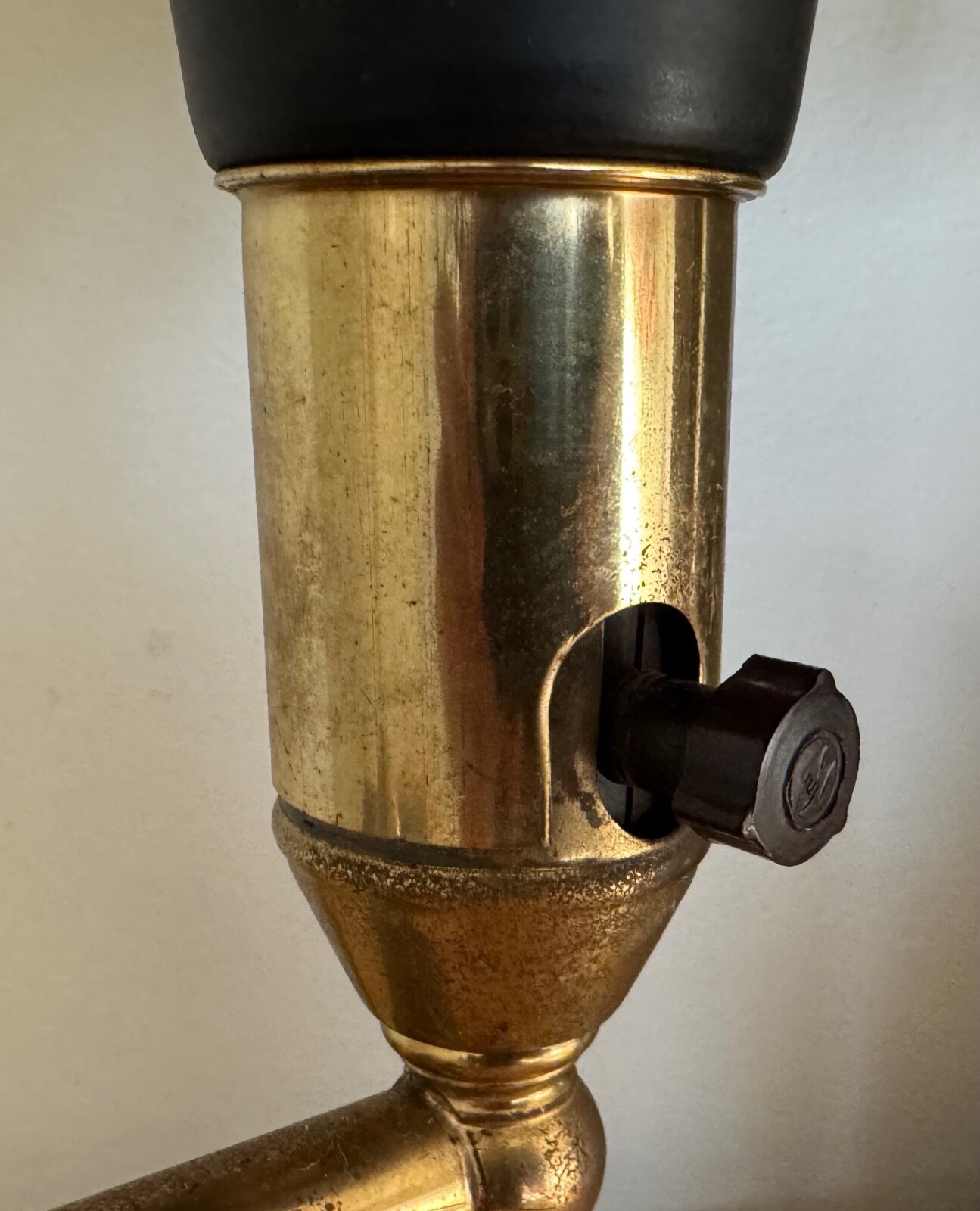 Vintage MCM Black Metal Wheeler Sight Light Cantilever Lamp Mid Century Modern