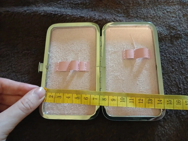 Tweezer case (empty)