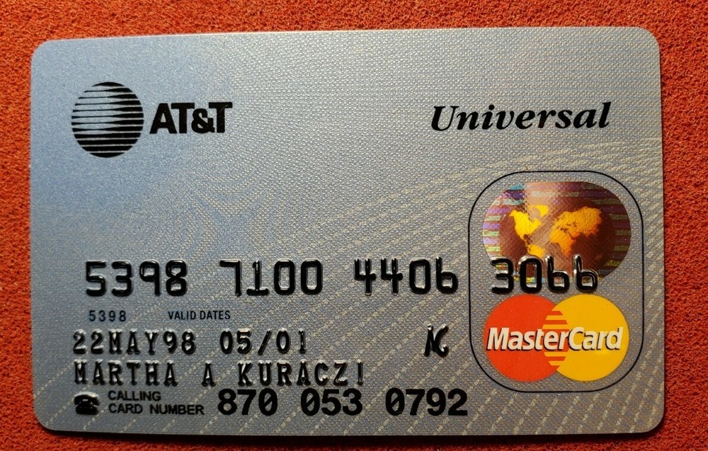 AT&T Universal MasterCard Card Exp 2001 cc1136