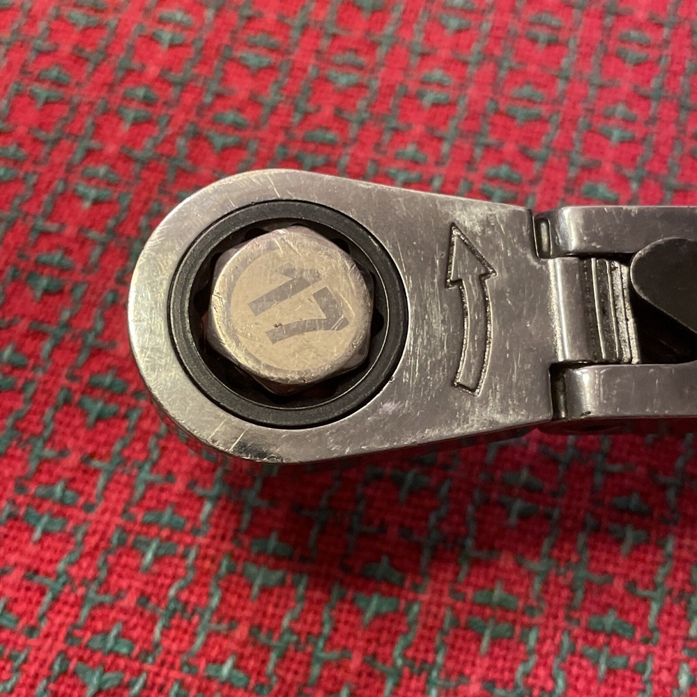 Craftsman 17mm Flex Ratcheting Wrench Locking Flex Head With Socket 42482 🇺🇸