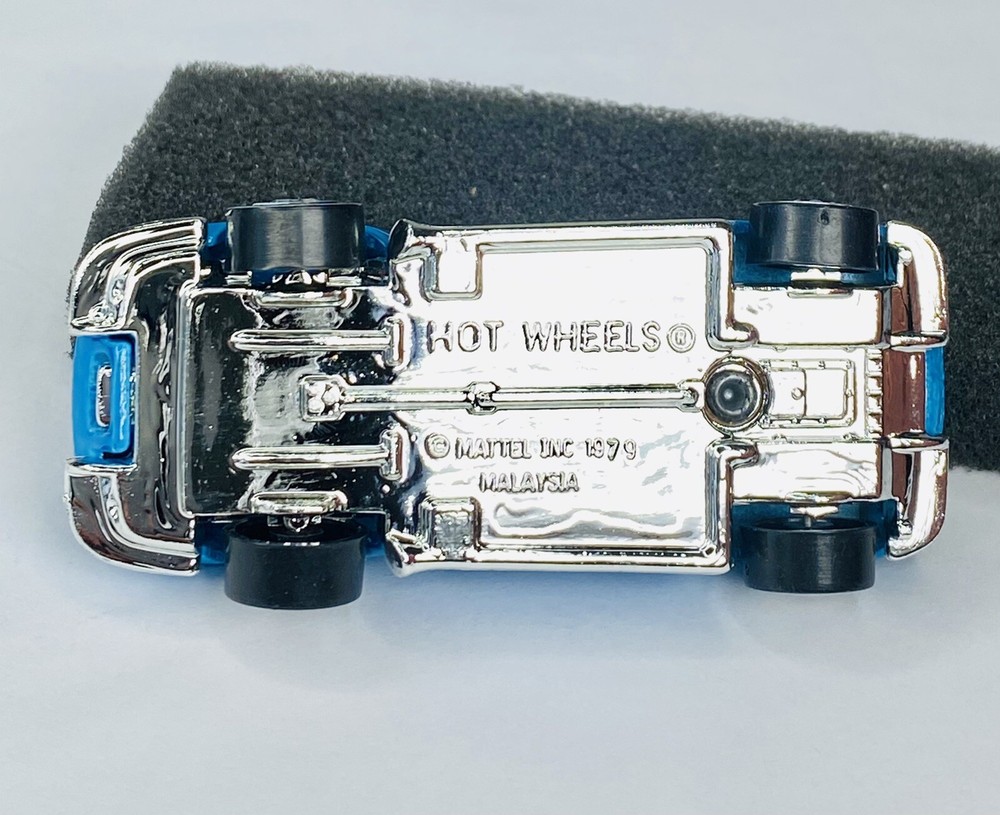 Hot Wheels Whitewall 63 Corvette
