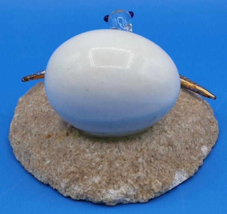 HATCHING SEA TURTLE SCULPTURE..unique good condition. Its TURTLE TIME