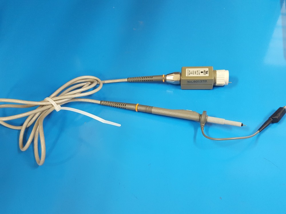 Tektronix P6137: Passive Voltage Probe - 15