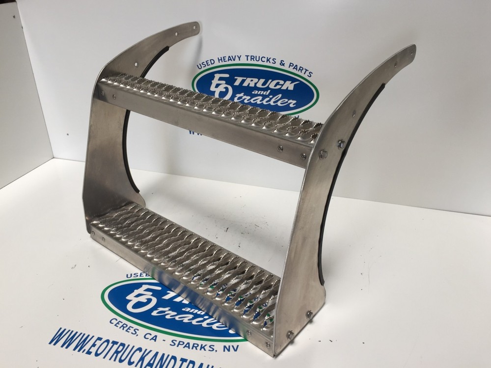 Peterbilt 23" Fuel Tank Steps - Complete Kit, Fits All Models