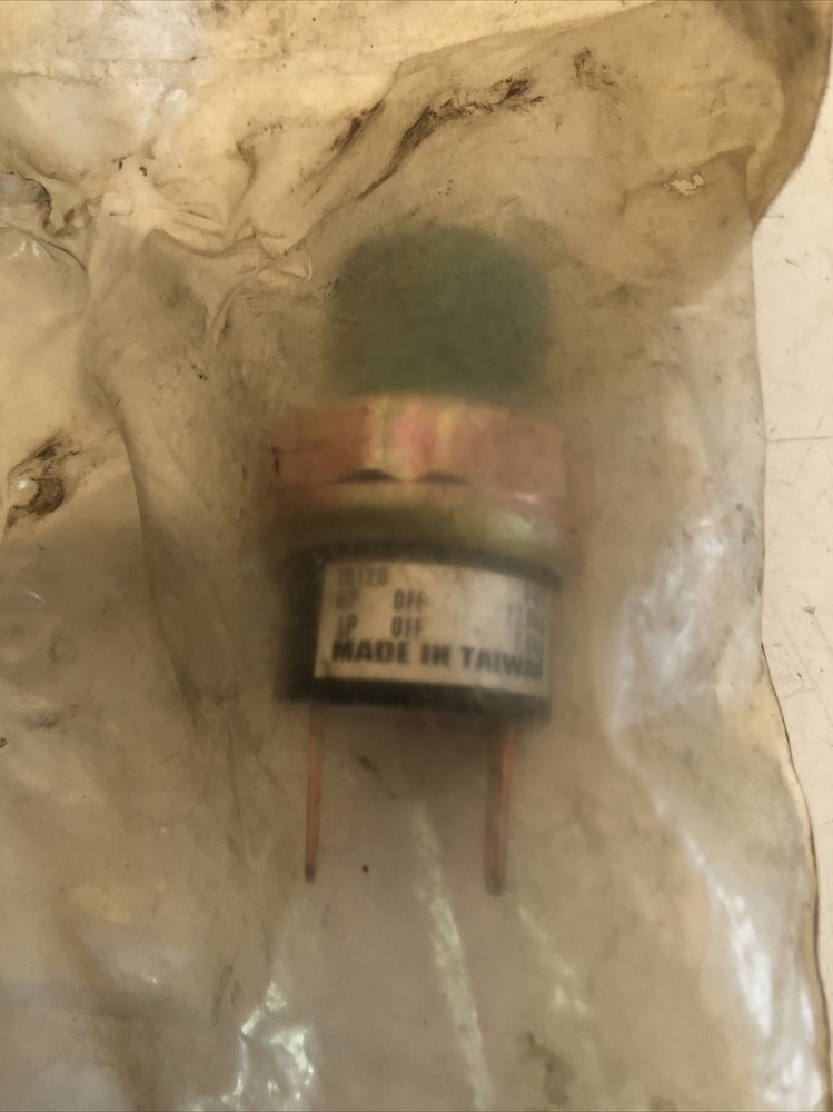 ROSS A/C BINARY SAFETY SWITCH NOS 1512 NEW