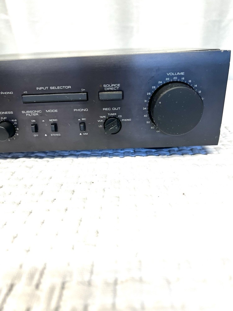Yamahe CX-630 Preamplifier
