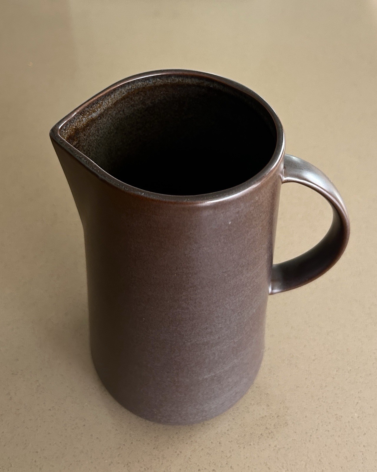 New With Tags Hearth & Hand Magnolia Stoneware Pitcher 2‑Qt Brown Reactive Glaze