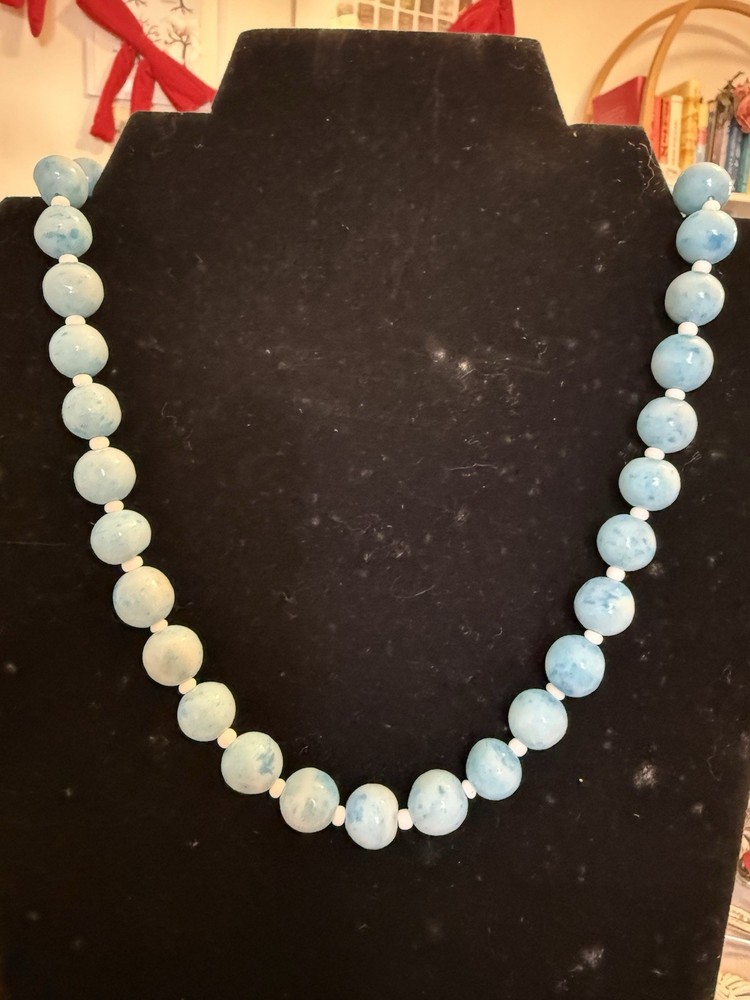 vintage blue beaded necklace