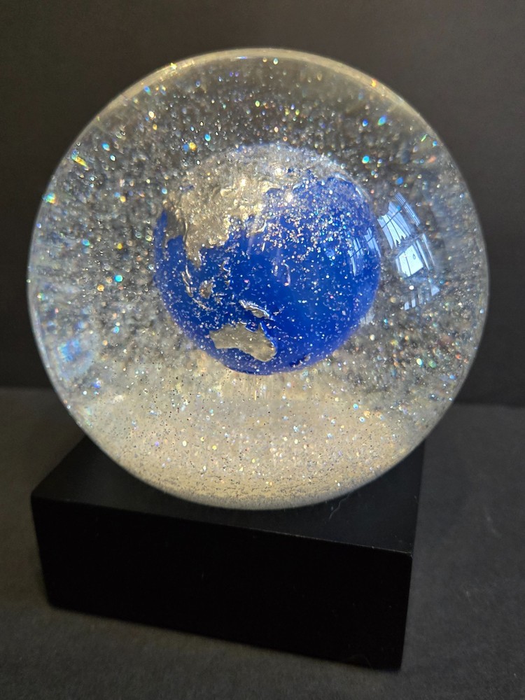 Blue Earth Snow Globe By CoolSnowGlobes