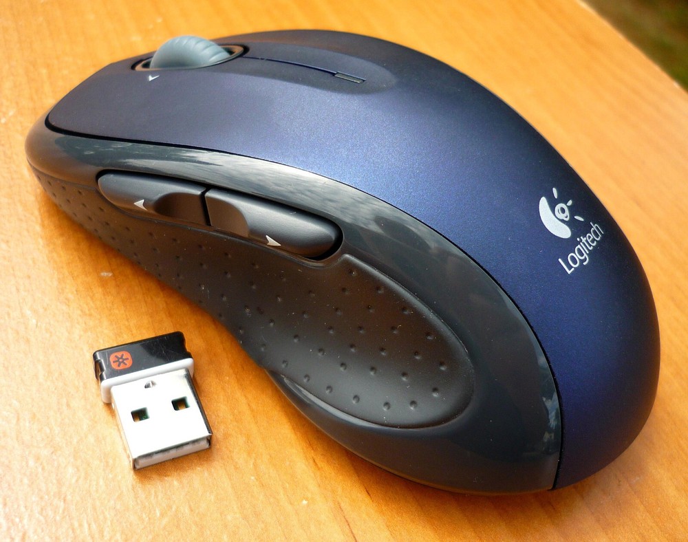 Logitech M510 Wireless LASER Mouse Metallic Blue & Light Gray +Unifying Receiver