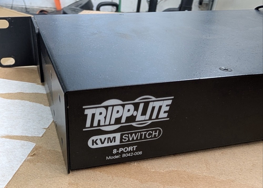 Tripp-Lite B042-008 8-Port KVM Switch