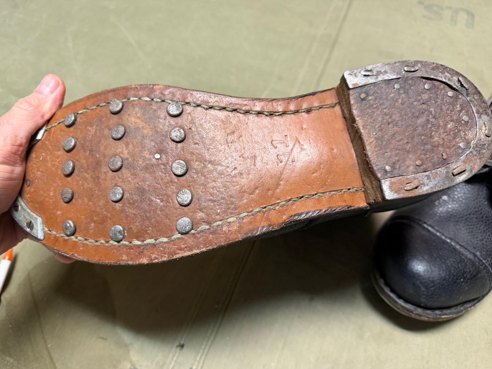 WWII BRITISH CANADIAN COMMON WEALTH COMBAT FIELD LOW BOOTS- SIZE 11