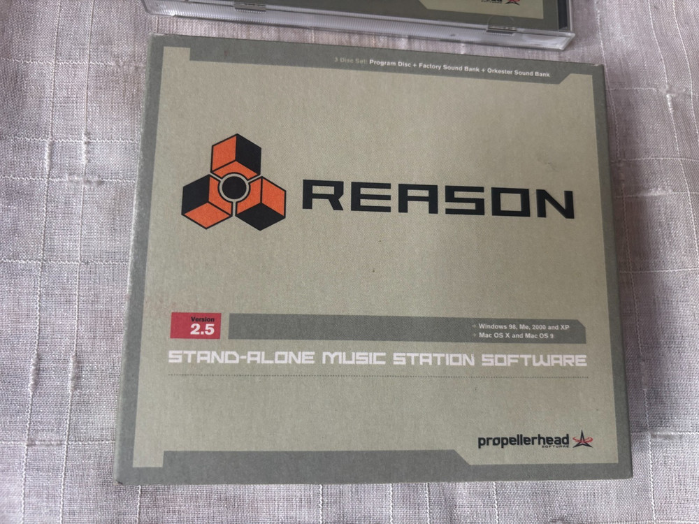 Propellerhead Reason 2.5 Software & Tutorial Disc- No License No- Disc's Only