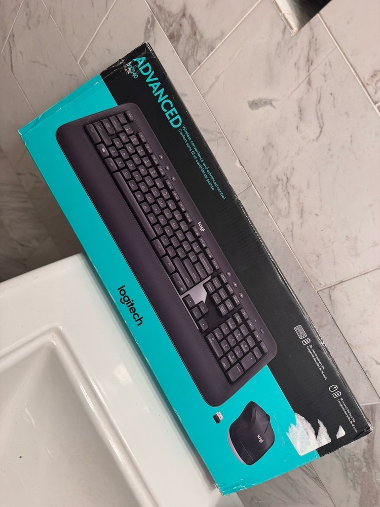 Logitech MK540 (920-008671) Wireless Keyboard / Mouse / Dongle