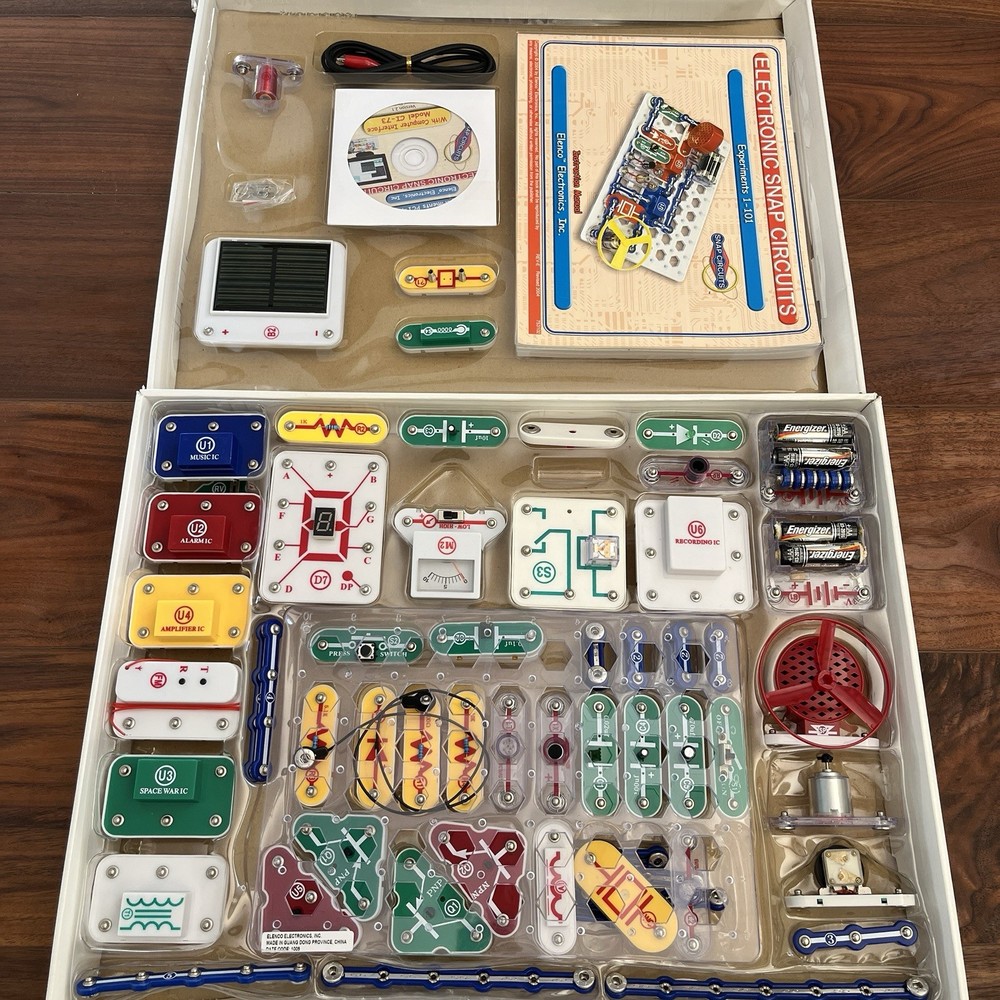 Elenco Electronics Snap Circuits Extreme 750 Experiments Kit