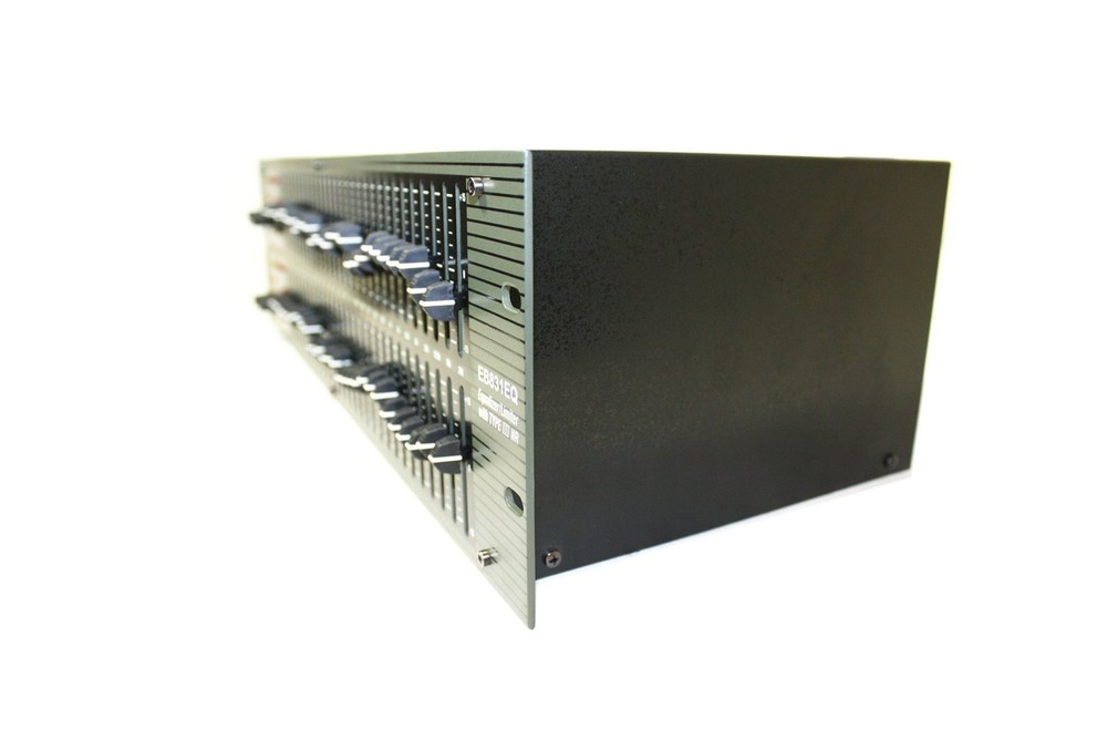 EMB Professional Sound System EB831EQ Graphic Equalizer/Limiter with Type 3 N...