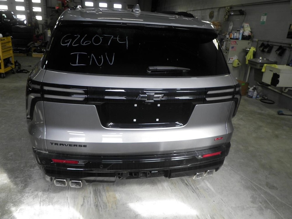 2026 Traverse Upper Air Shutter 26438944