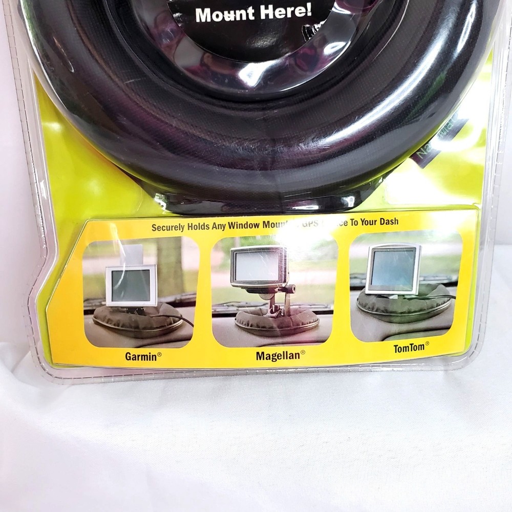 Bracketron Nav-Mat Universal Phone and GPS Dash Mount