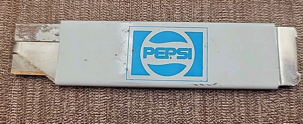 Pepsi Utilty Slide Out Knife