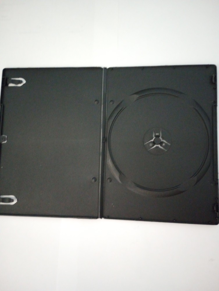 DVD/CD/Blu-ray cases - empty, black, slim. Fits one disc. 5 disk cases per lot.