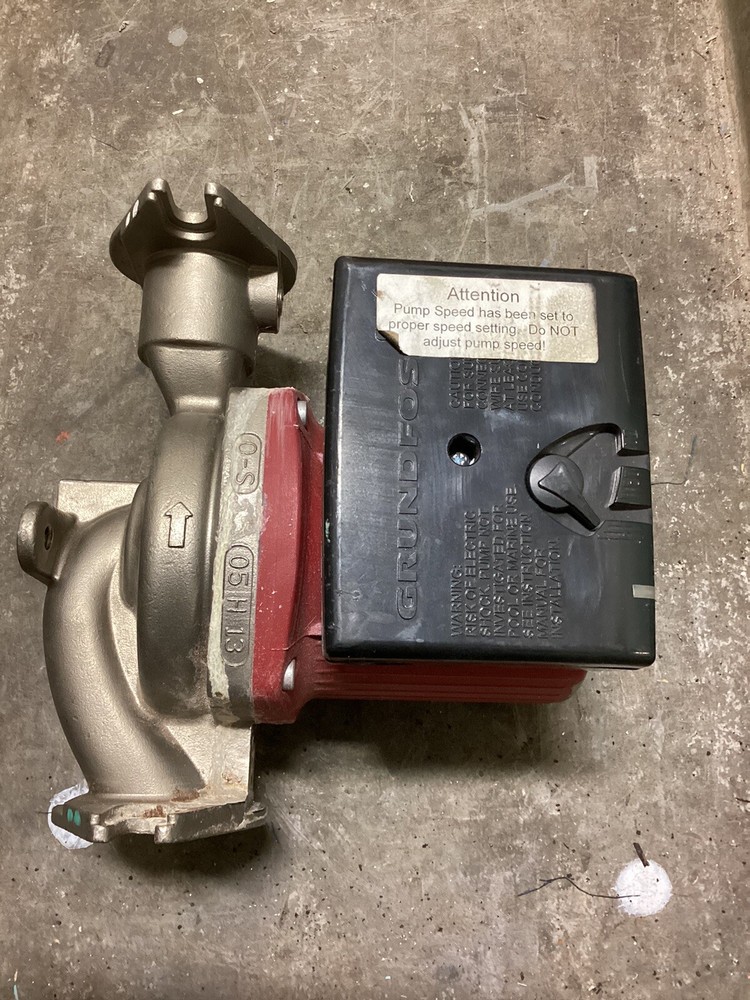 Grundfos Circulating Pump 95906639