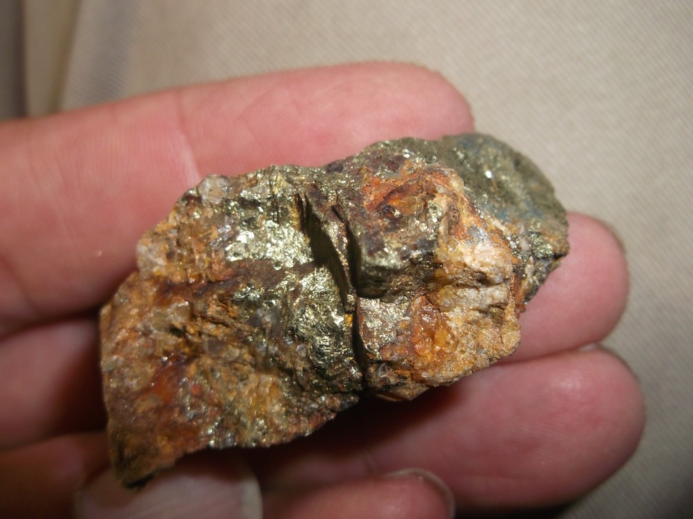 Gold, silver, copper, 34 grams samples ,ore high grade .