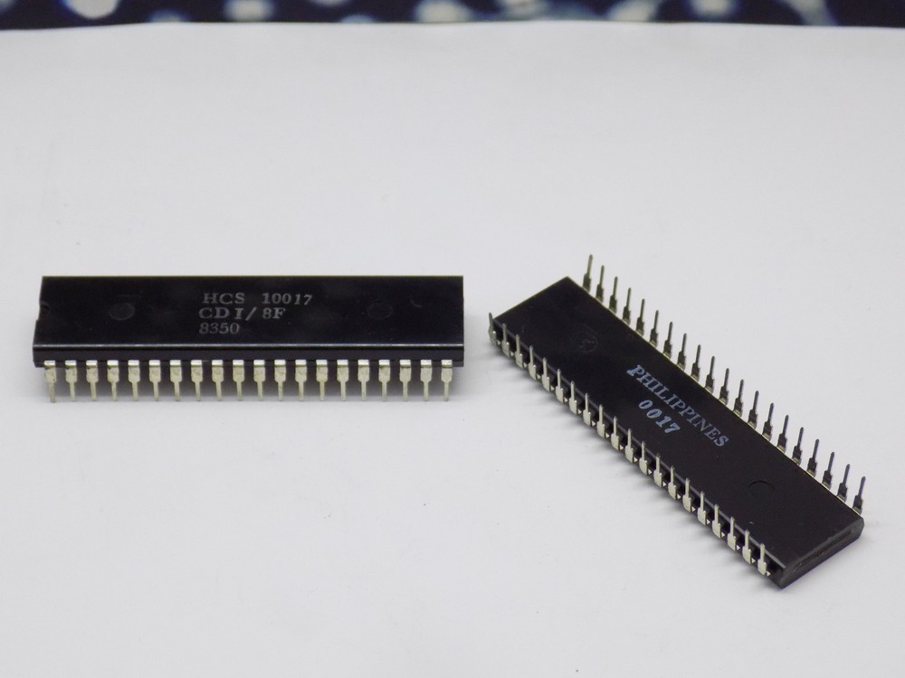 1x HCS10017 ULA Oric Atmos 8bit Controller DIP-40