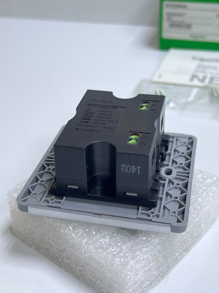 Schneider E3751MS3A Wall Mount 3-wire 90º PIR Motion Sensor E3751MS3A_GS