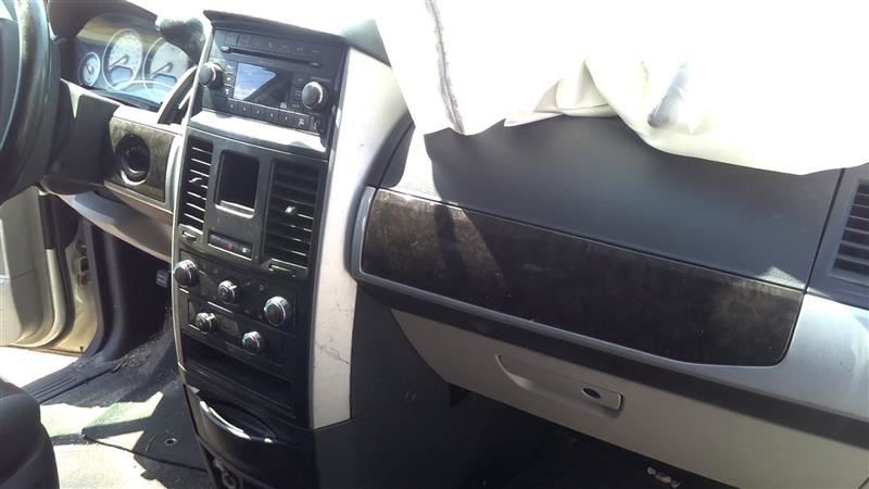 CARAVAN 2010 High Mounted Stop Light 1036627371