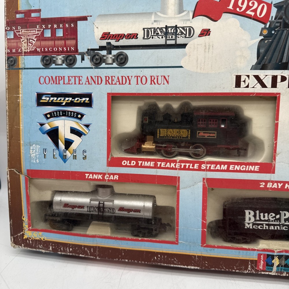 Snap-on Diamond Express HO Scale Electric Train Set