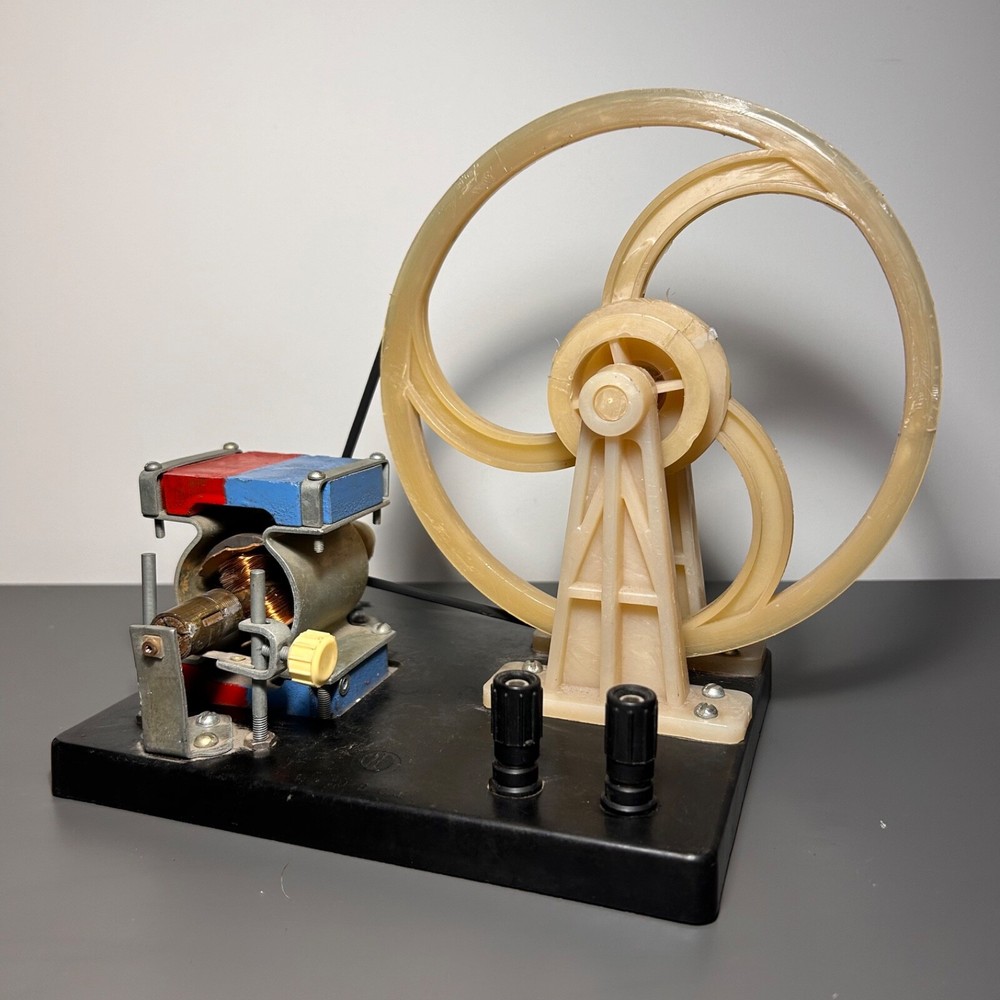 Vintage Soviet Union DC Motor Model – Educational Physics Demonstrator – Collect