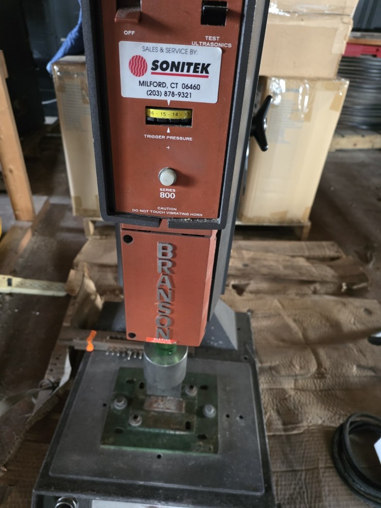 BRANSON SONIC POWER WELDING MACHINE MODEL 8400 - FREE FREIGHT