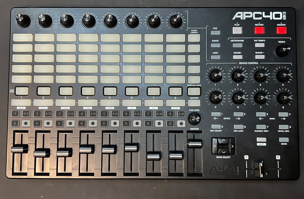 Akai Pro APC40MKII USB CONTROLLER FOR ABELTON LIVE