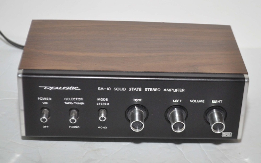 Realistic SA-10 Solid State Stereo Amplifier Model 31-1982B