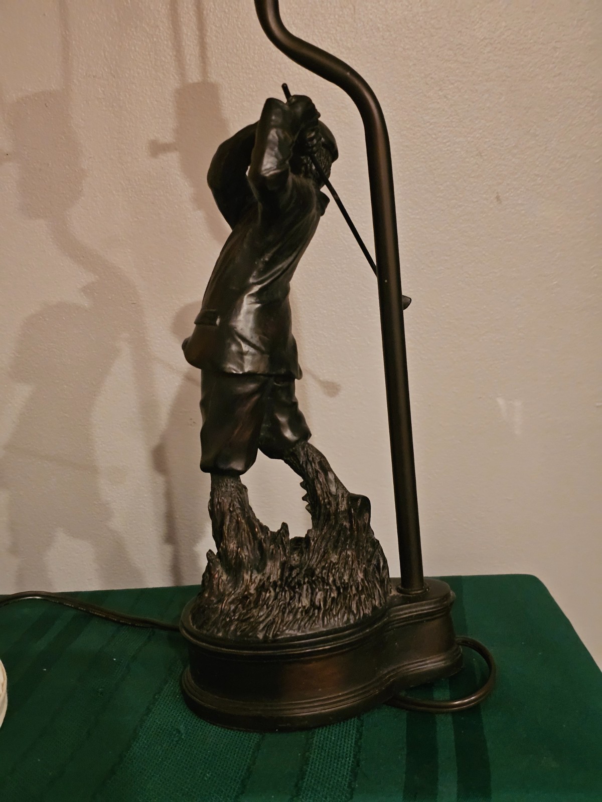 Vtg Heavy Bronze Figural Golfer Desk Lamp 24"