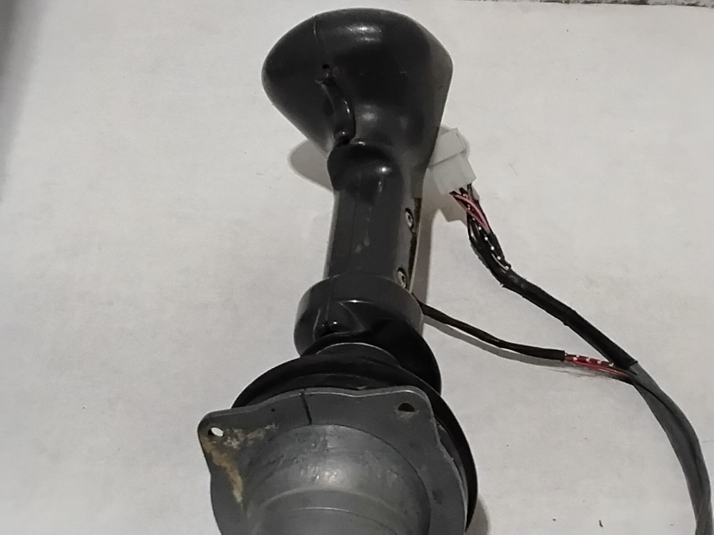 SURE GRIP CONTROLS (VT7)