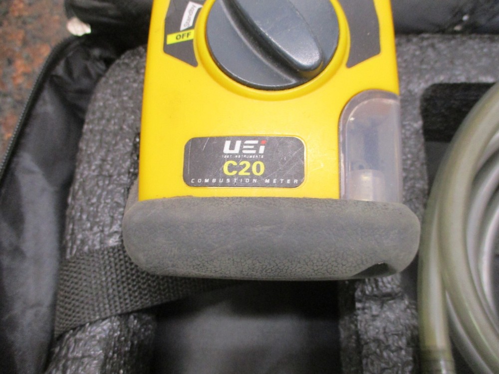 UEI TEST INSTRUMENTS C20 Combustion MeterDigital Electronic LCD G4445047