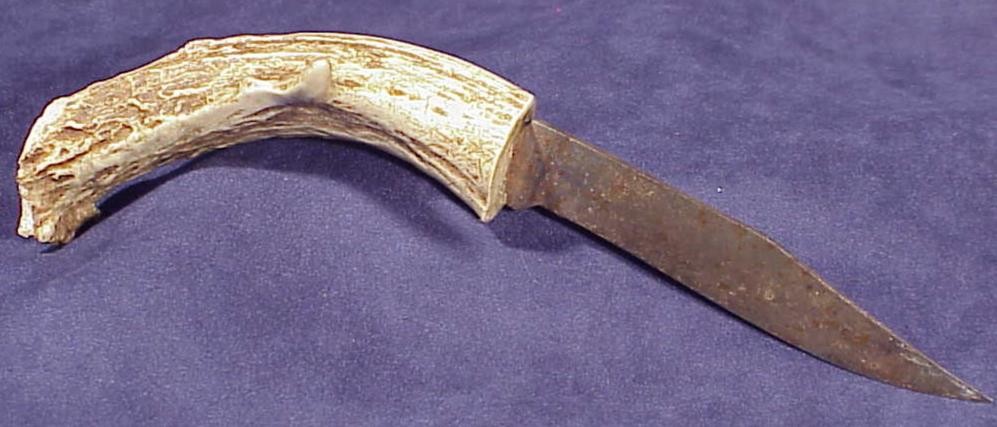 VINTAGE STAG HANDLE KNIFE