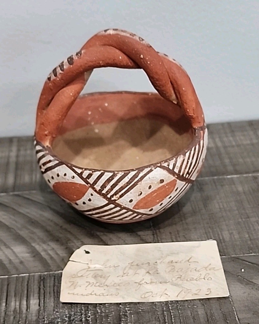 Isleta Pueblo Indian Pottery Bowl With Braided Handle
