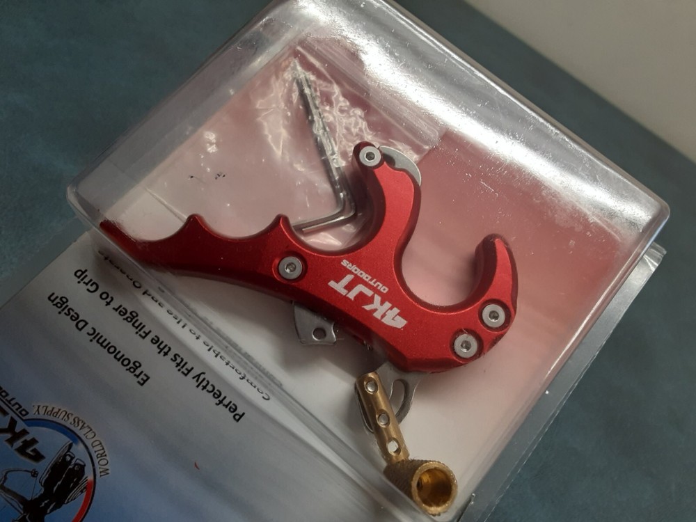 4K JT Outdoors Archery Bow Release - Red - NEW