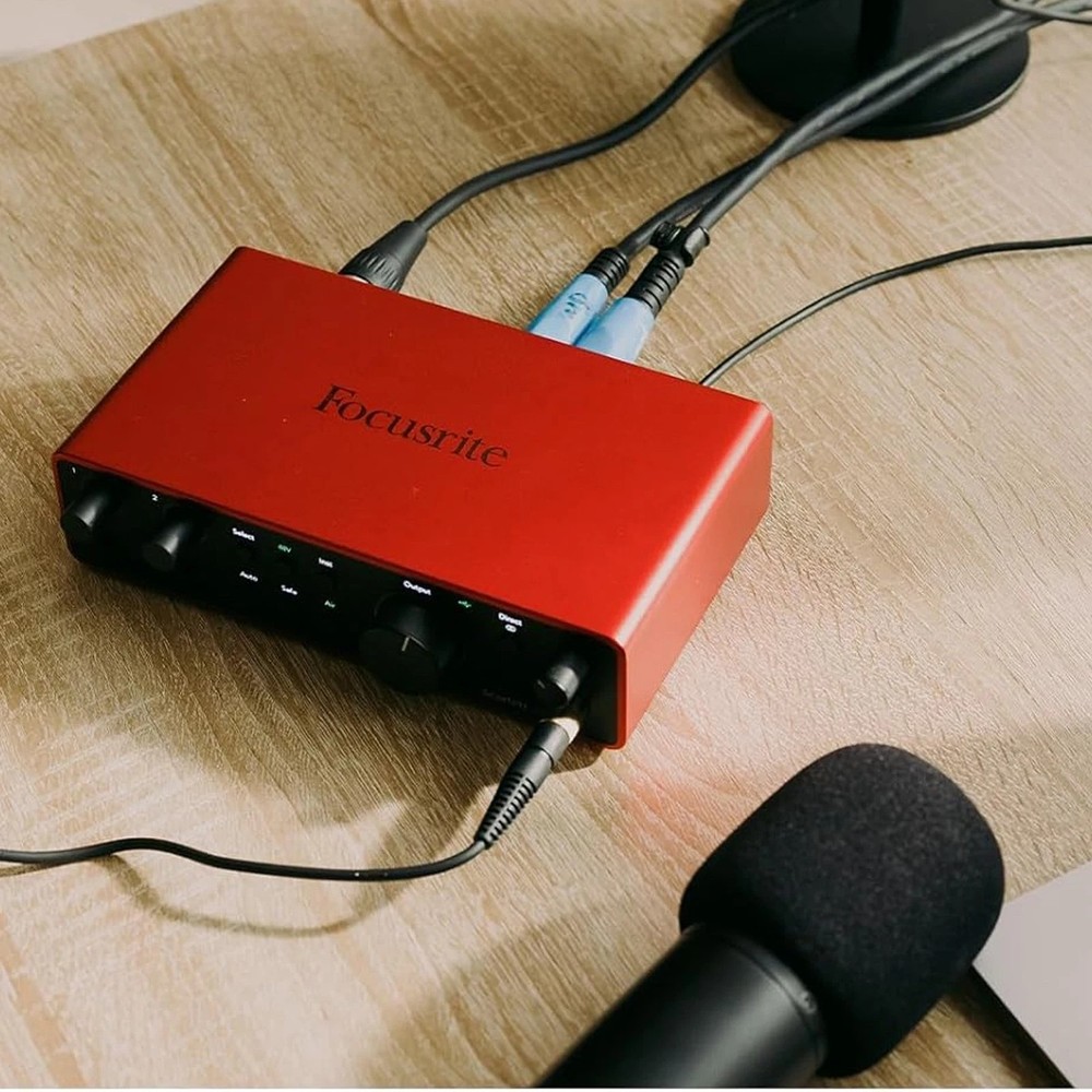Focusrite Scarlett 2i2 USB Audio Interface 3rd Gen