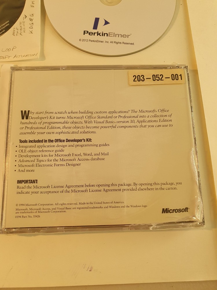 Vintage Microsoft Software Office Developer's Kit, Money 2000, Bookshelf,...