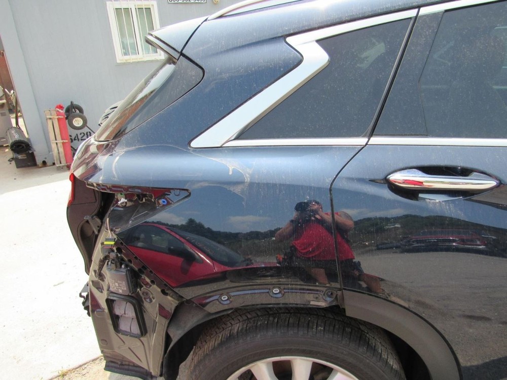QX50 2019 Glove Box 1070263